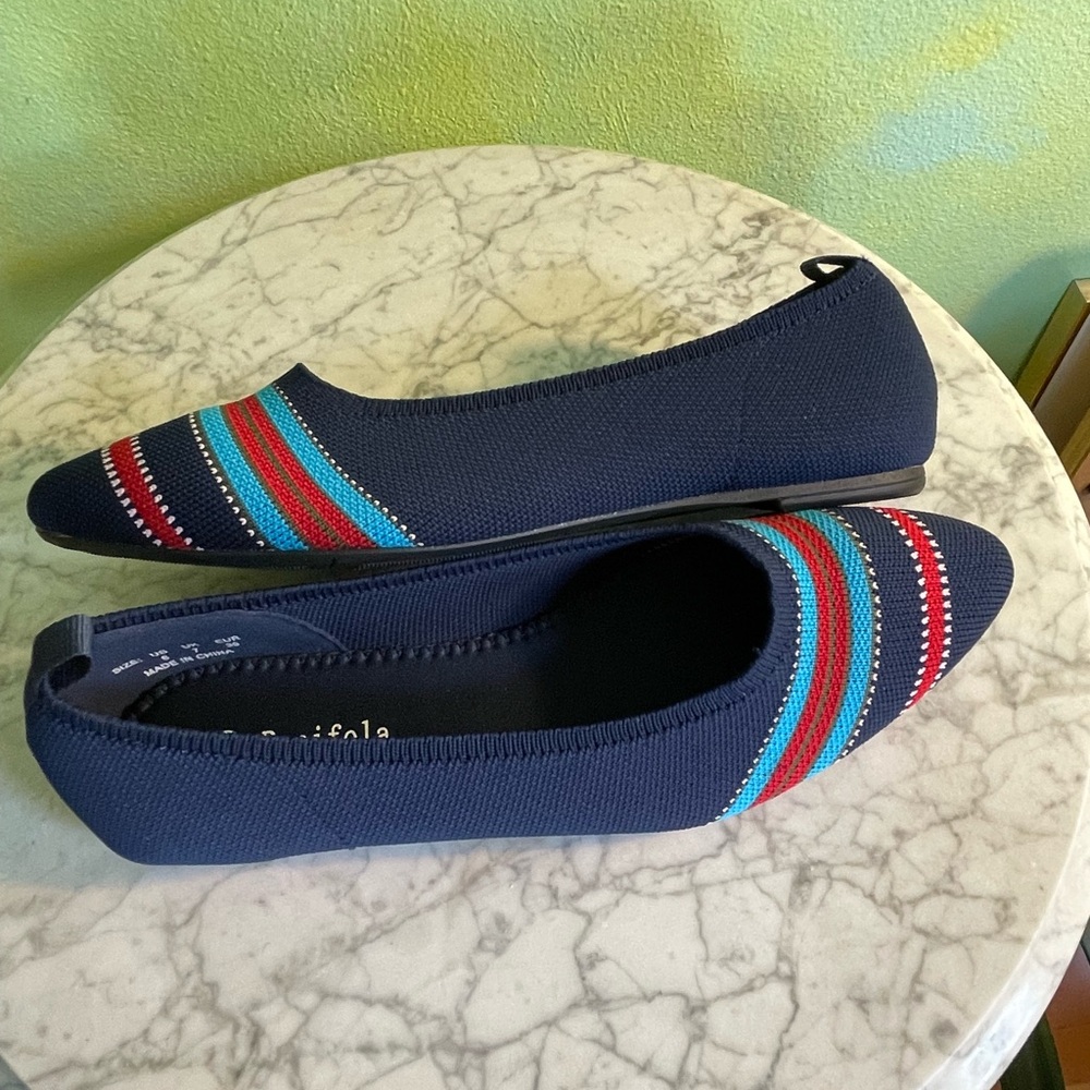 Chic Navy Flats with Multicolor Stripes - Picture 5 of 9